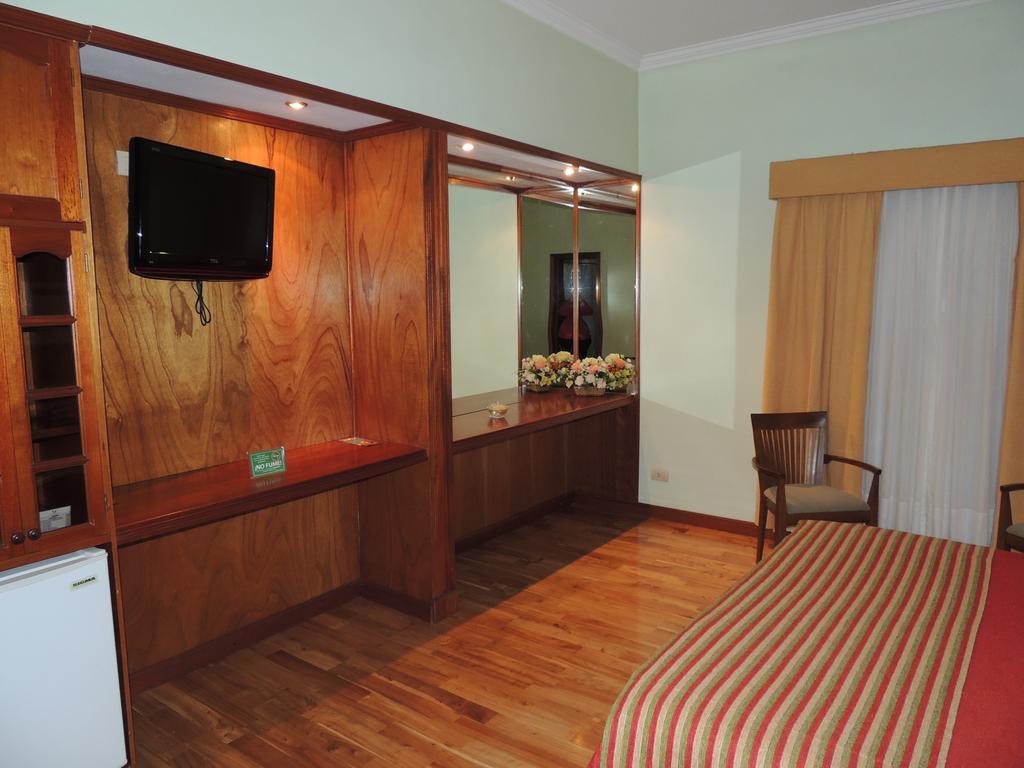 سانتا روزا Hotel Cuprum الغرفة الصورة